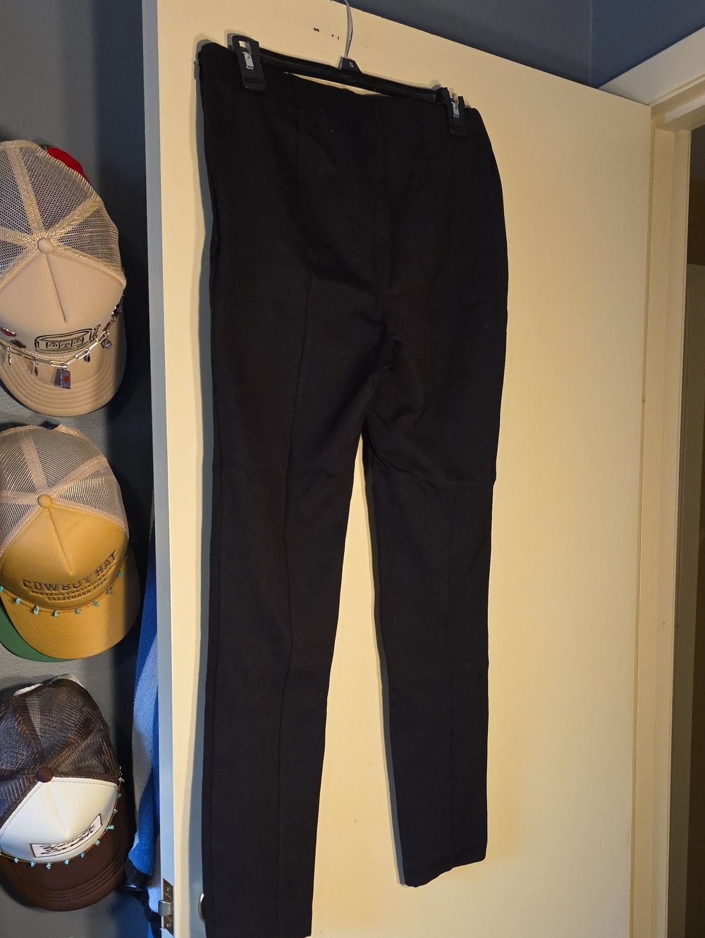 Elizabeth and James Black Pants with Tag - Picture 8 of 8